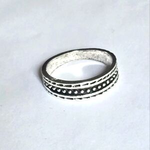 QUALITY STAINLESS STEEL SILVER STUDDED UNISEX NEW SIZE 7 ETERNITY BAND